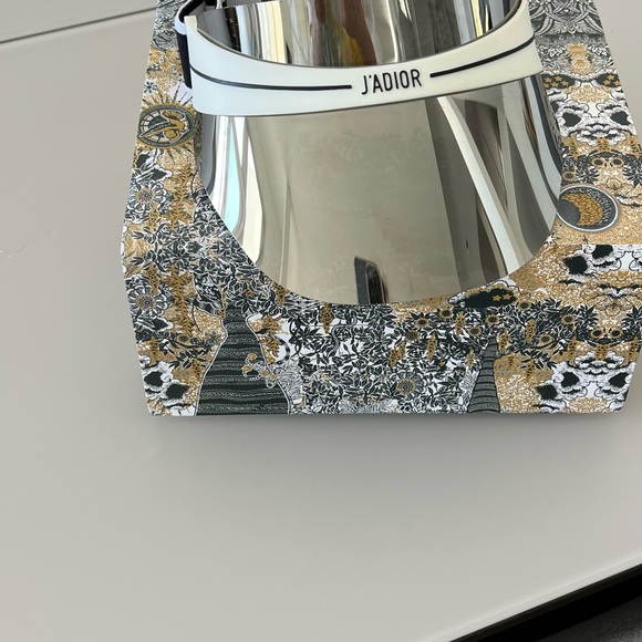 New without the tag - Picture 6 of 7